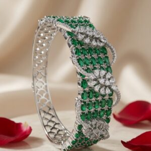 Verdant Royalty Emerald Pavè Cut Lattice Kada Bracelet-Platinum Finish