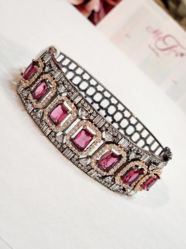 Square Ruby Wine solitaire band bracelet in black finish