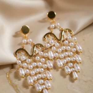 Premium Pearl Essential Earrings