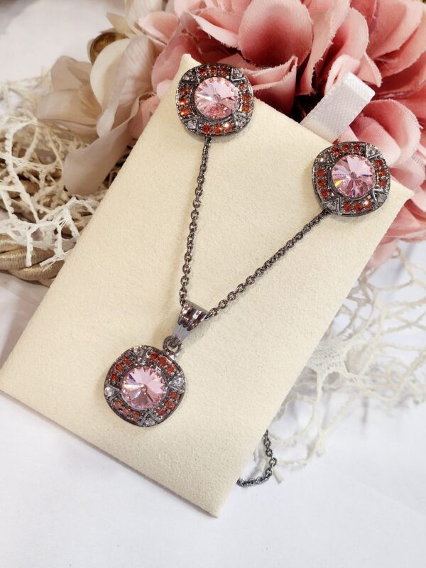 Nano Setting CZ Pendant Set
