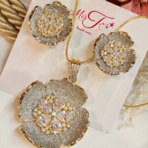 Gold Finish Shimmering Bowl zirconia Pendant Set with Earrings