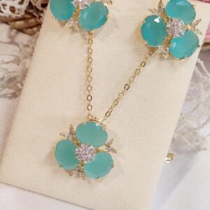 Sea Green Ovate Cluster Pendant Set