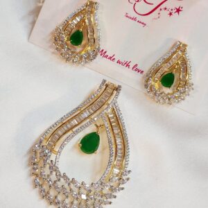 Empress Emerald Green Pendant Set - Golden Finish