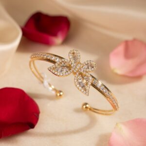 Dreamy Dazzle Kada Bracelet