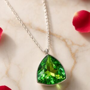 The Sovereign Trillion Cut Vivid Green Pendant-Platinum Finish