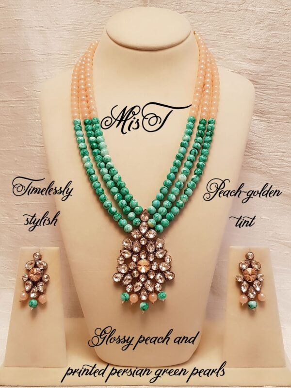 Signature half and half neckpiece - Image 3