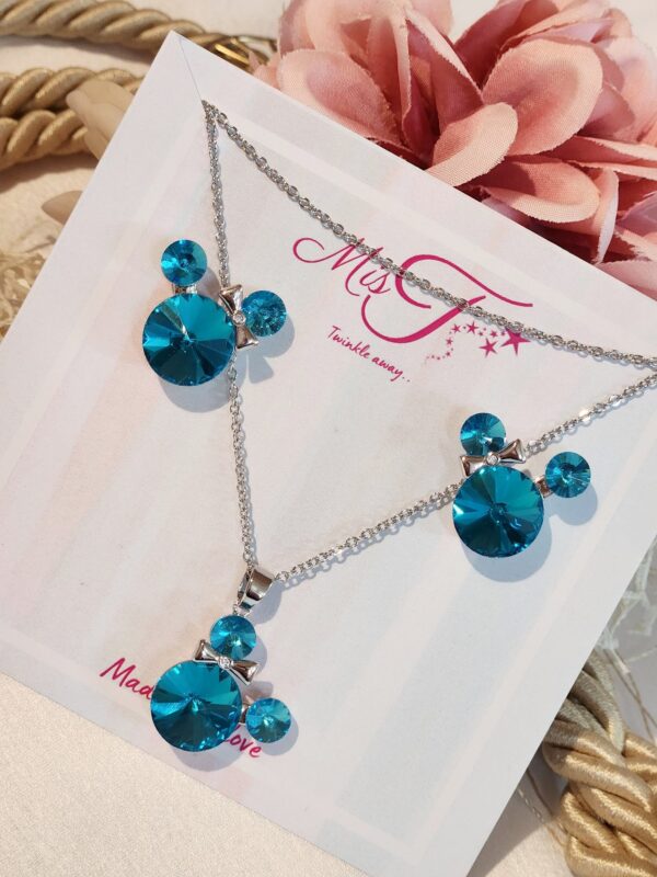 Swarovski ocean blue teddy pendant set