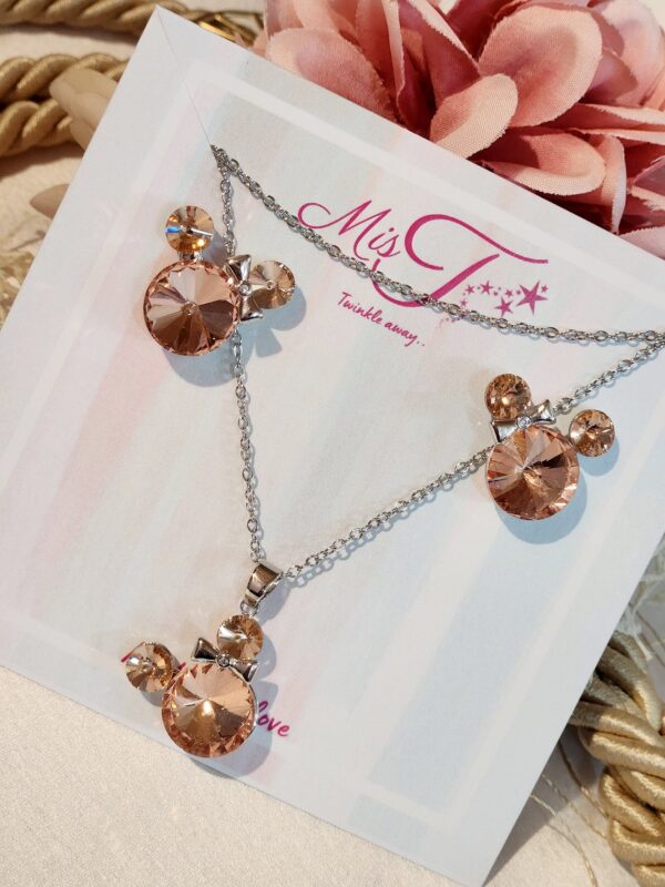 Swarovski peach teddy pendant set