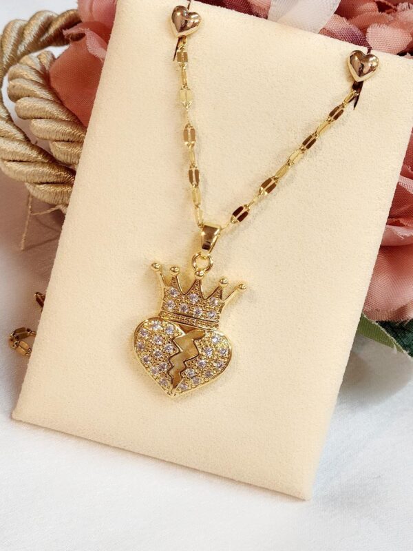 Crowned Heart Pendant Set