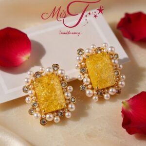 Glowing Doublet Yellow Pearl Frame Studs