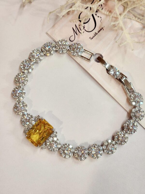 Topaz Yellow Centre Piece Bracelet