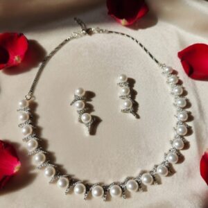 Must Have Best Selling Pearl String Choker Set