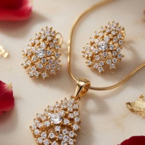 The Aurelia Blossom Pear-Shaped Diamond-Style Cluster Pendant Set-Gold Finish