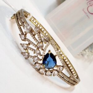 Graceful Marquise Glossy Sapphire Bracelet- Antique Golden Finish