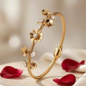 Fluer-En--Ciel Daisy Twisted Kada Bracelet-Gold Finish