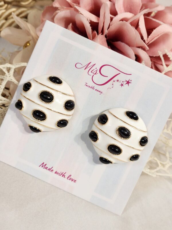 B/W love studs