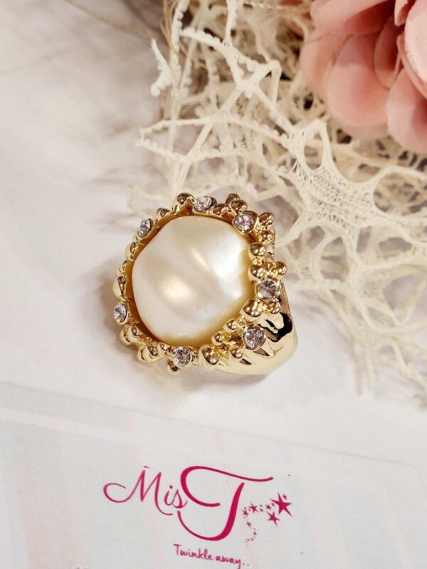 Baroque Pearl Size 8 Ring - Image 2