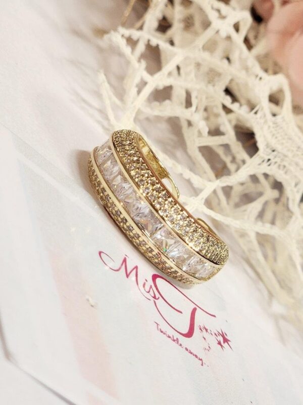 Diamond Look Band Ring