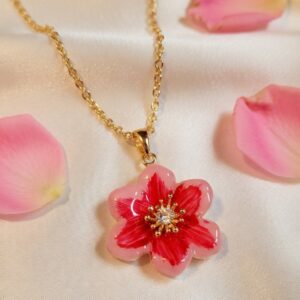Chic Simplicity Enamel Floral Gold Plated Pendant Chain