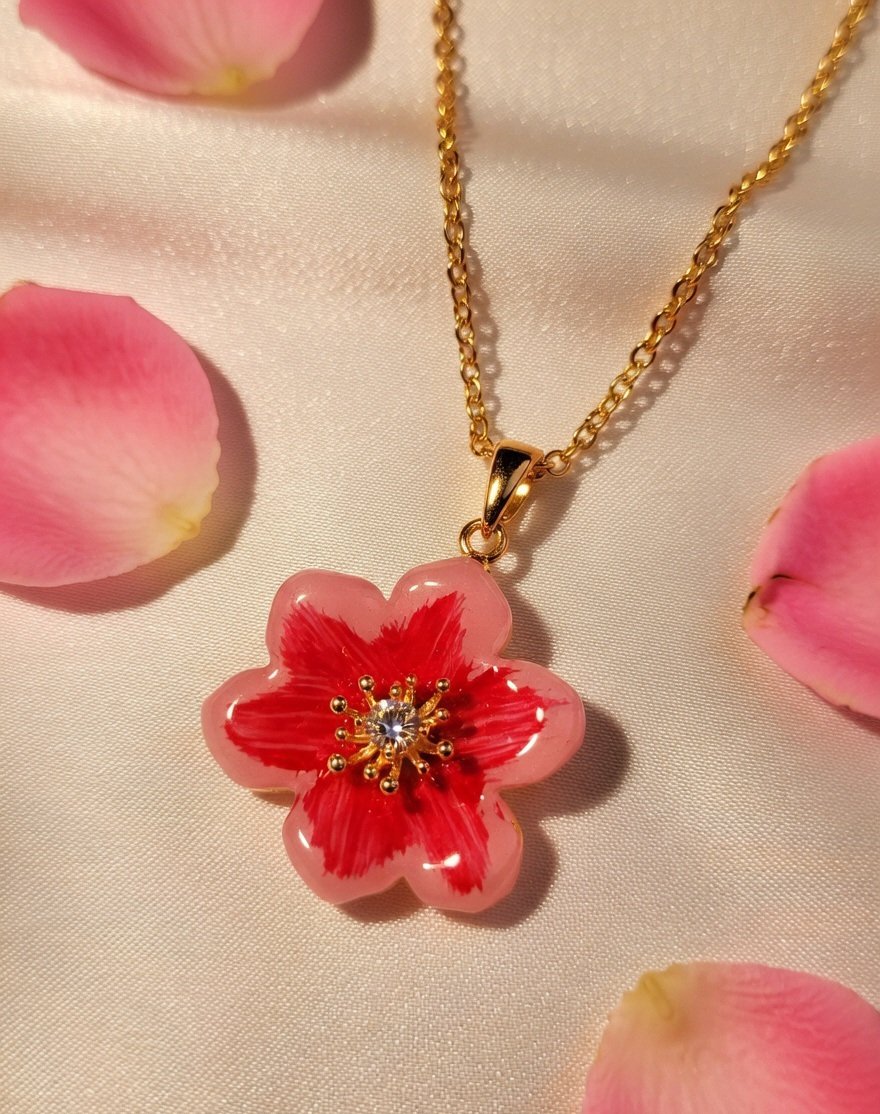 Chic Simplicity Enamel Floral Gold Plated Pendant Chain - Image 3