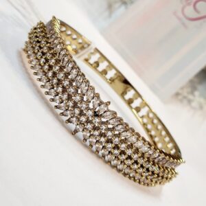 Sharp Shimmer Diamond Look - Antique Golden Finish