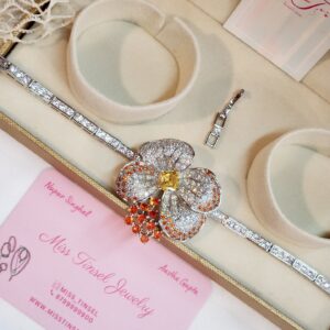 Dazzling Floral Crystal Charm Bracelet for Women – Elegant Flower Jewelry