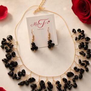 The Midnight Black Wire-Wrapped Cluster Necklace Set-Gold Finish