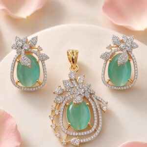 Imperial Seafoam Green Cabochon Pendant Set-Gold Finish