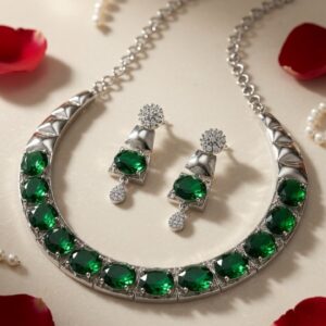 The Royal Emerald Morden Riviera Collar Hasli Set-Gold Finish