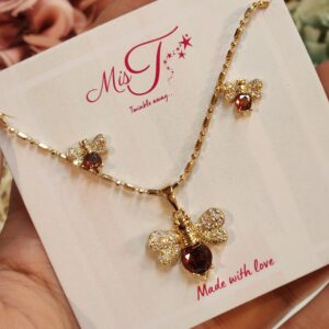 Sweet Bee Gold Plated Pendant set