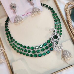 The Royal Heritage: The Emerald Empress Set Choker Necklace