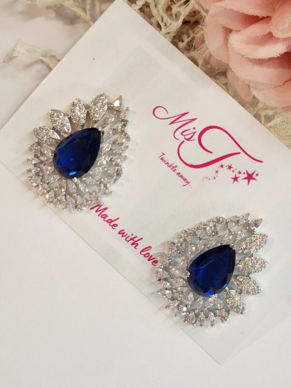Sapphire Blue Betel Flare Studs