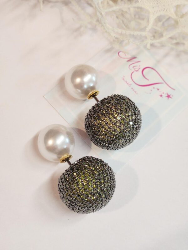 Mehendi Green Double Side Studs