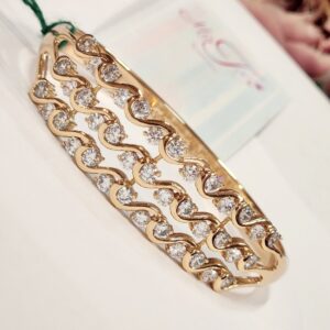 Bella Solitaire cluster Side Openable Bracelet