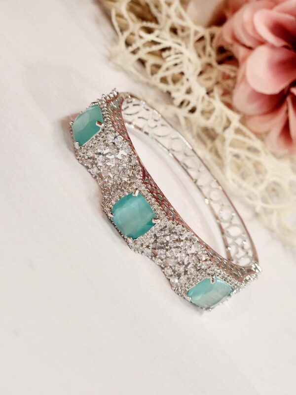 Pastel Green Solitaire Bracelet