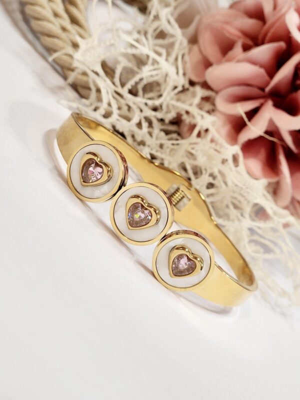Pearly Hearts Bracelet