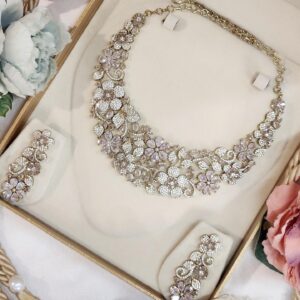 Antique Finish in White Flowers Choker Set