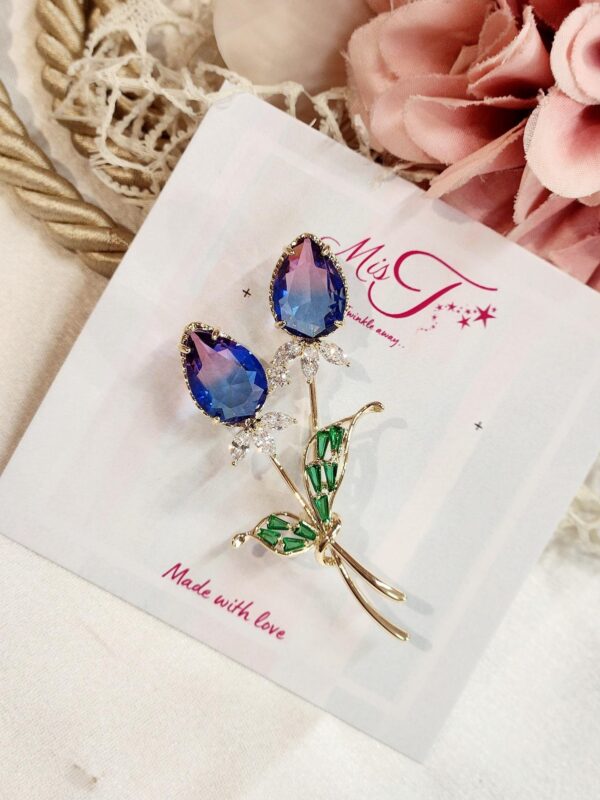 Flower Buds Double Tone Brooch