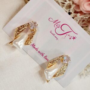 Baroque Pearl Earrings