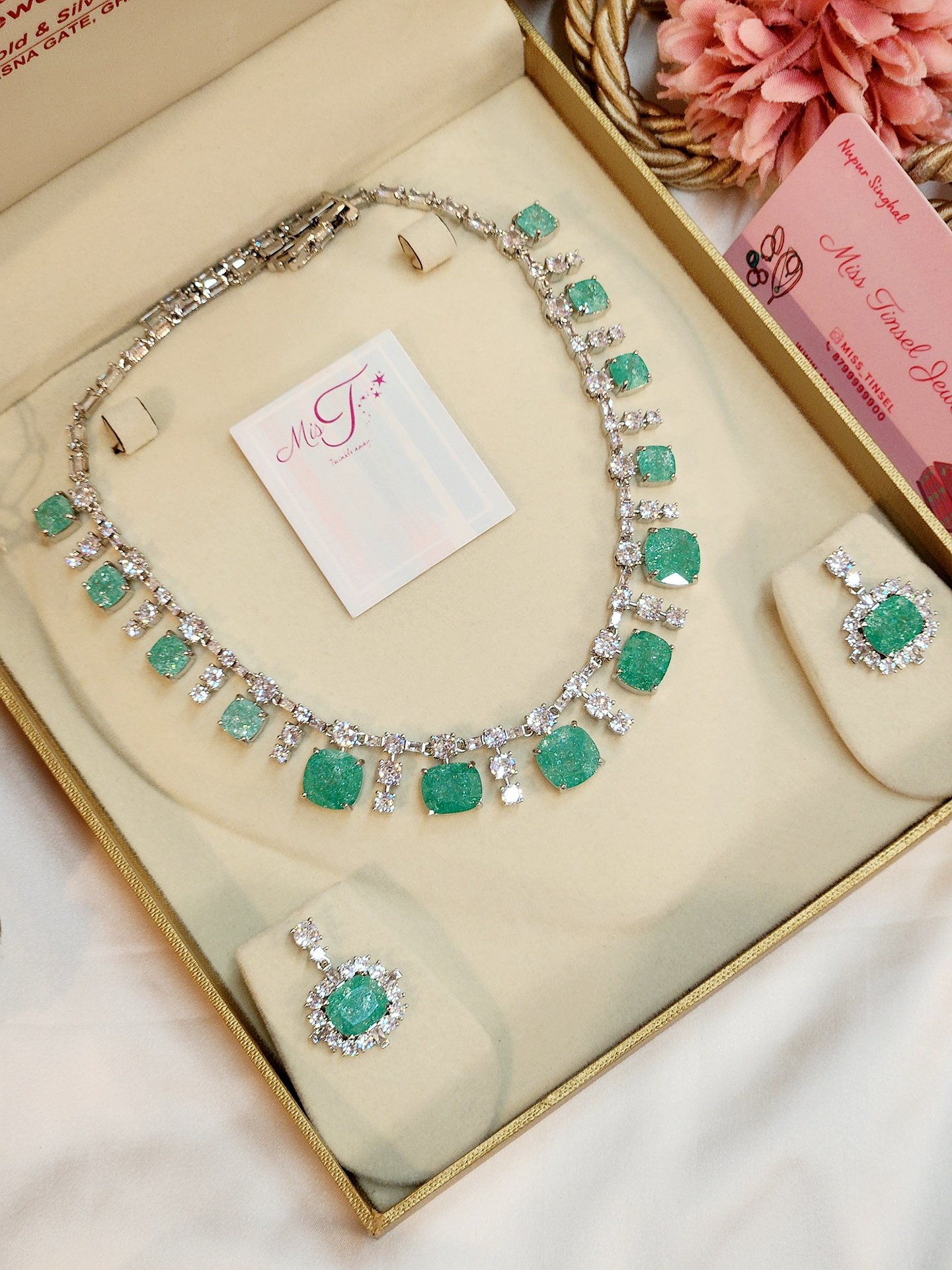 Obsessed Luxe Emerald Doublet zirconia Choker Necklace - Image 3
