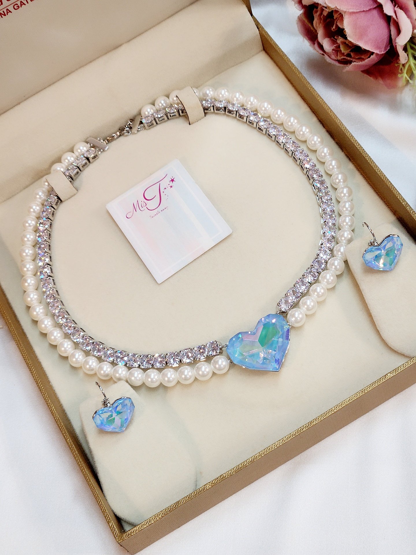 Heart Brilliance Luxury Pearl Love Choker Necklace set