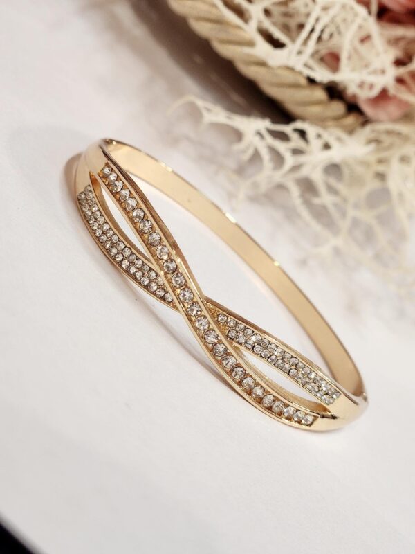 Overlap String Bracelet