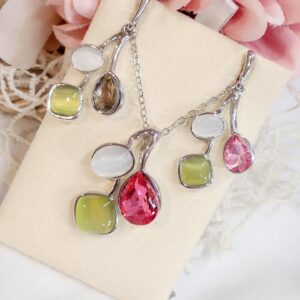 Pendant set