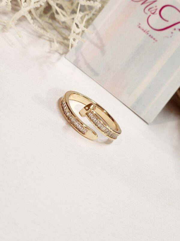 Nail Band Ring (size 6)