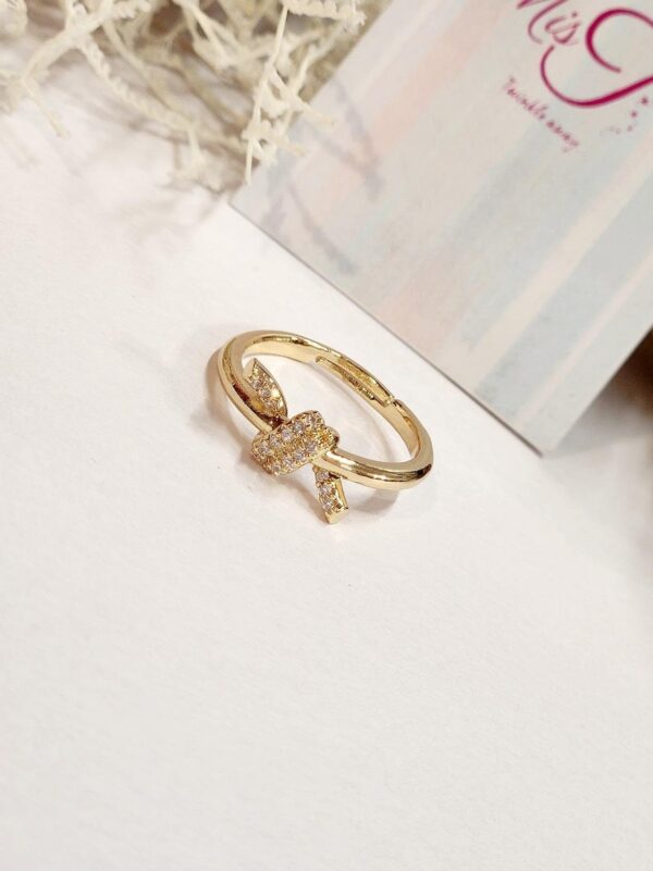Knot Ring (Adjustable)