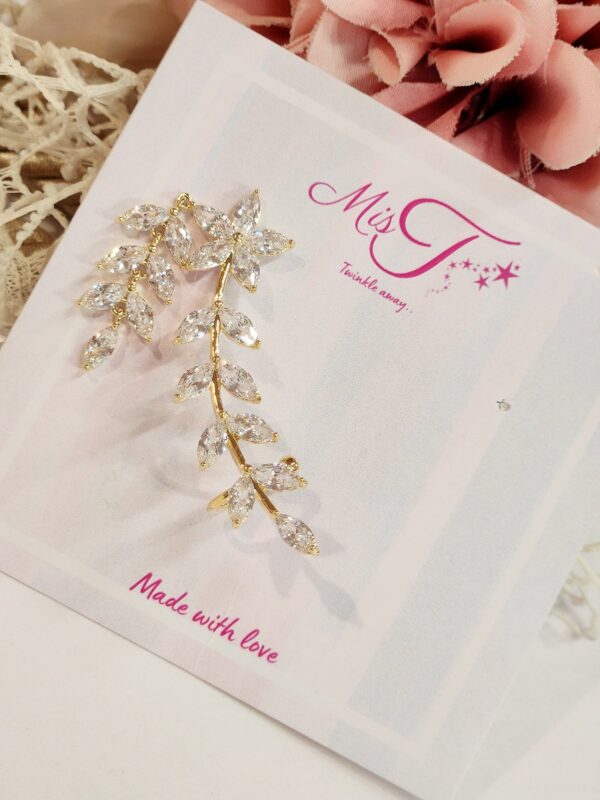 Earcuff