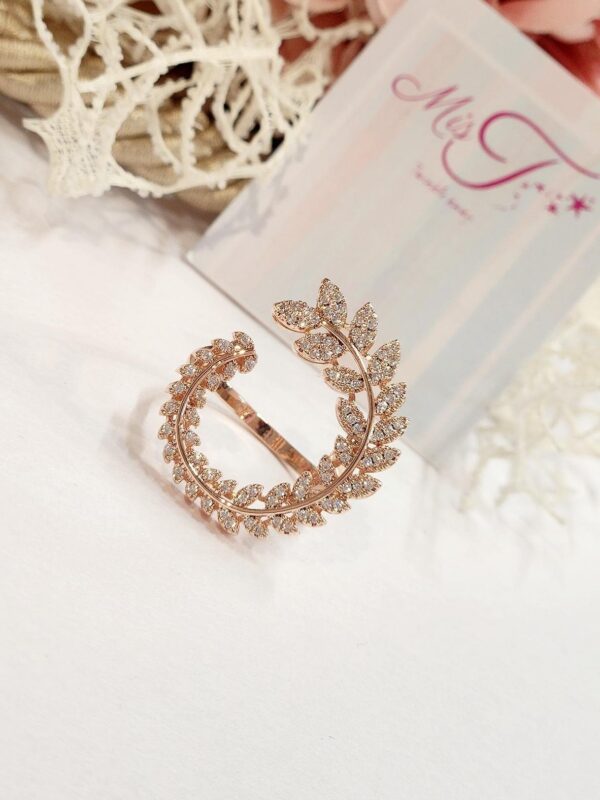Ring (size 7)