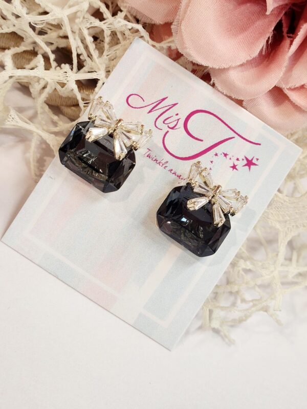 Midnight Grey Table Studs