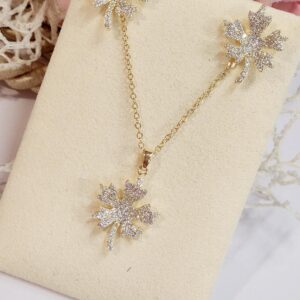 Star Leaf Pendant Set