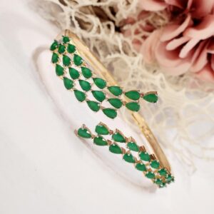 Emerald Green Wave Bracelet